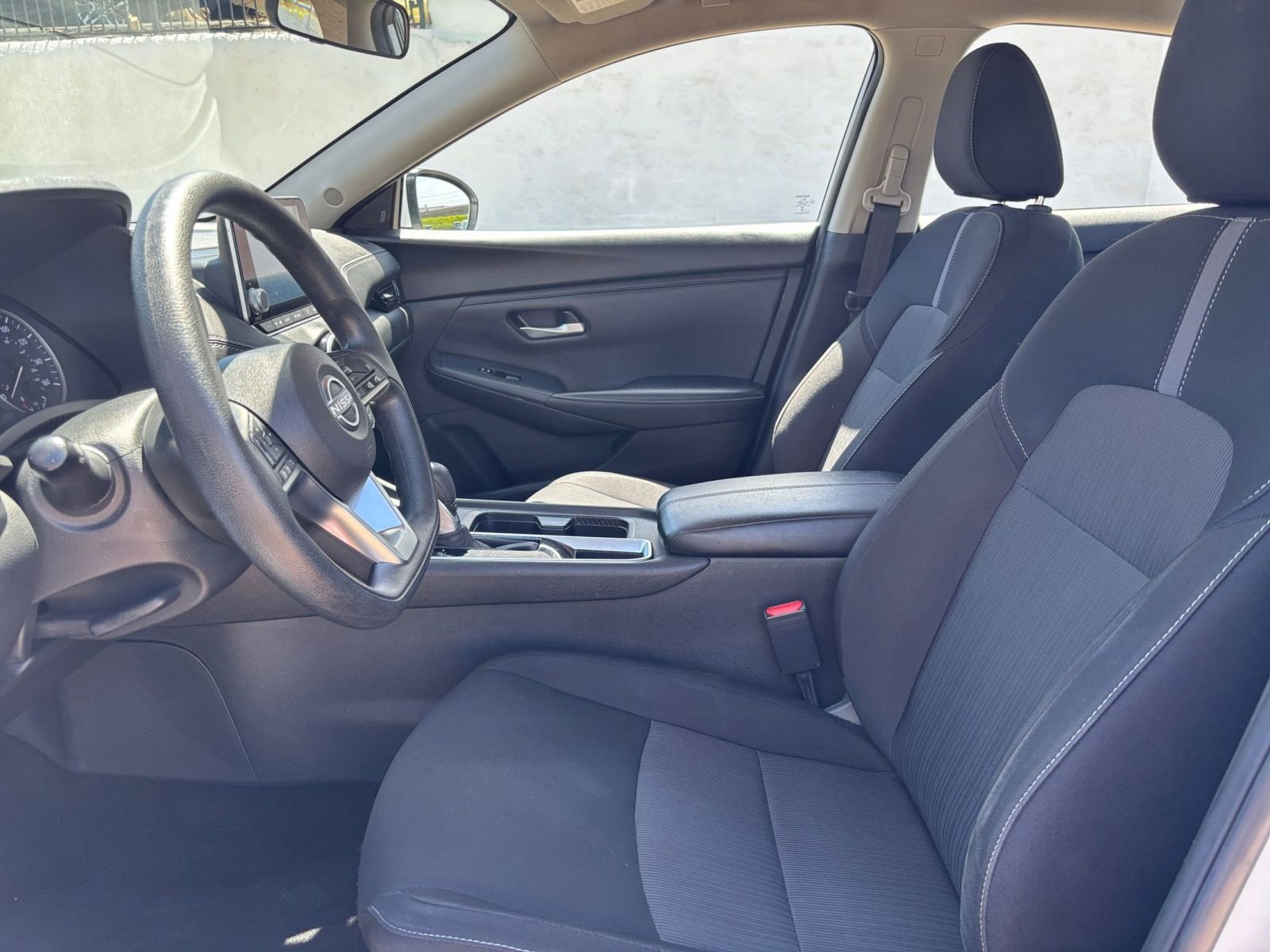 Used 2025 Nissan Sentra SV FWD image 24