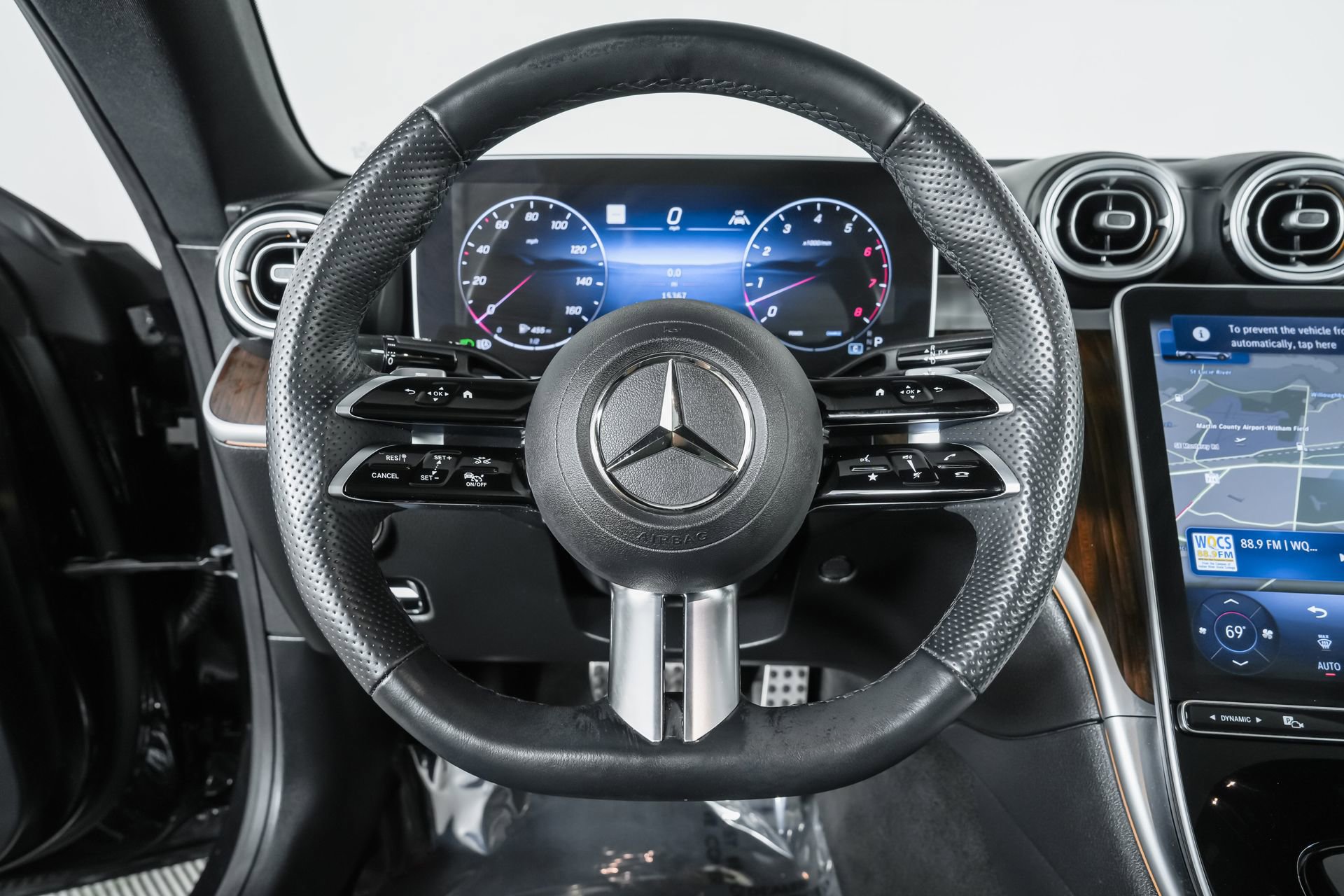 Used 2025 Mercedes-Benz CLE 450 4MATIC Coupe image 24