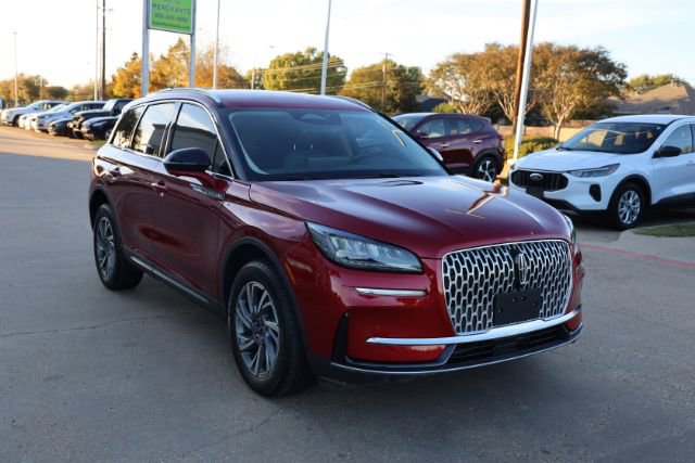Used 2025 Lincoln Corsair FWD w/ Equipment Group 101A image 3