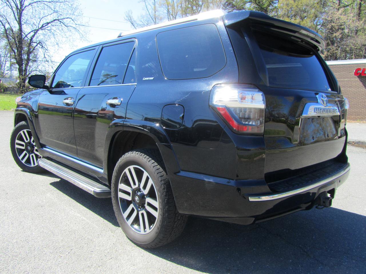Used 2016 Toyota 4Runner Limited AWD/4WD image 8