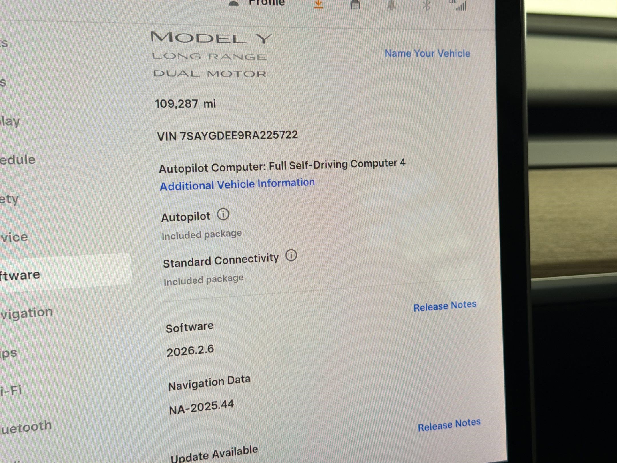 Used 2024 Tesla Model Y Long Range image 27