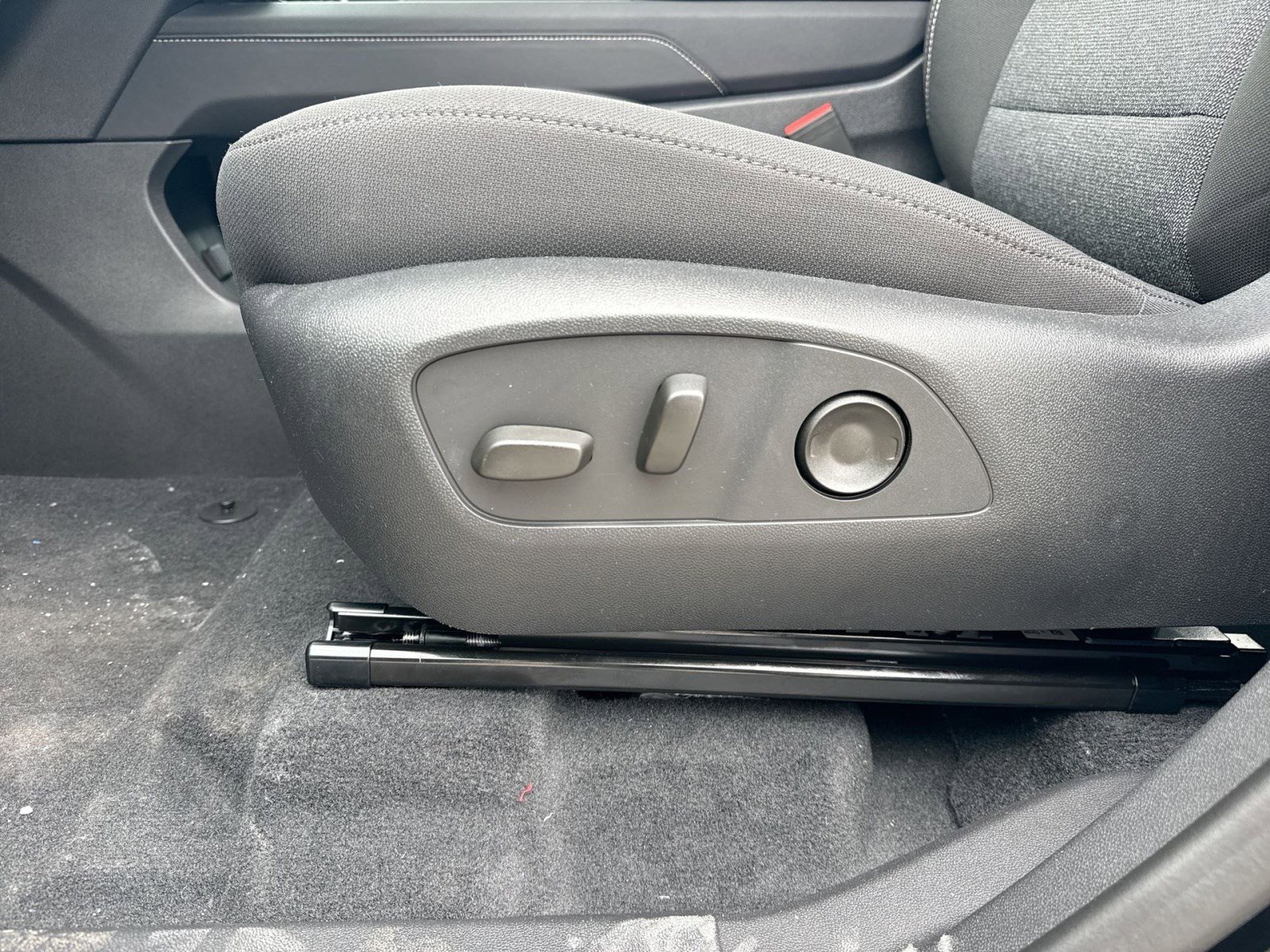 New 2026 GMC Acadia Elevation image 14