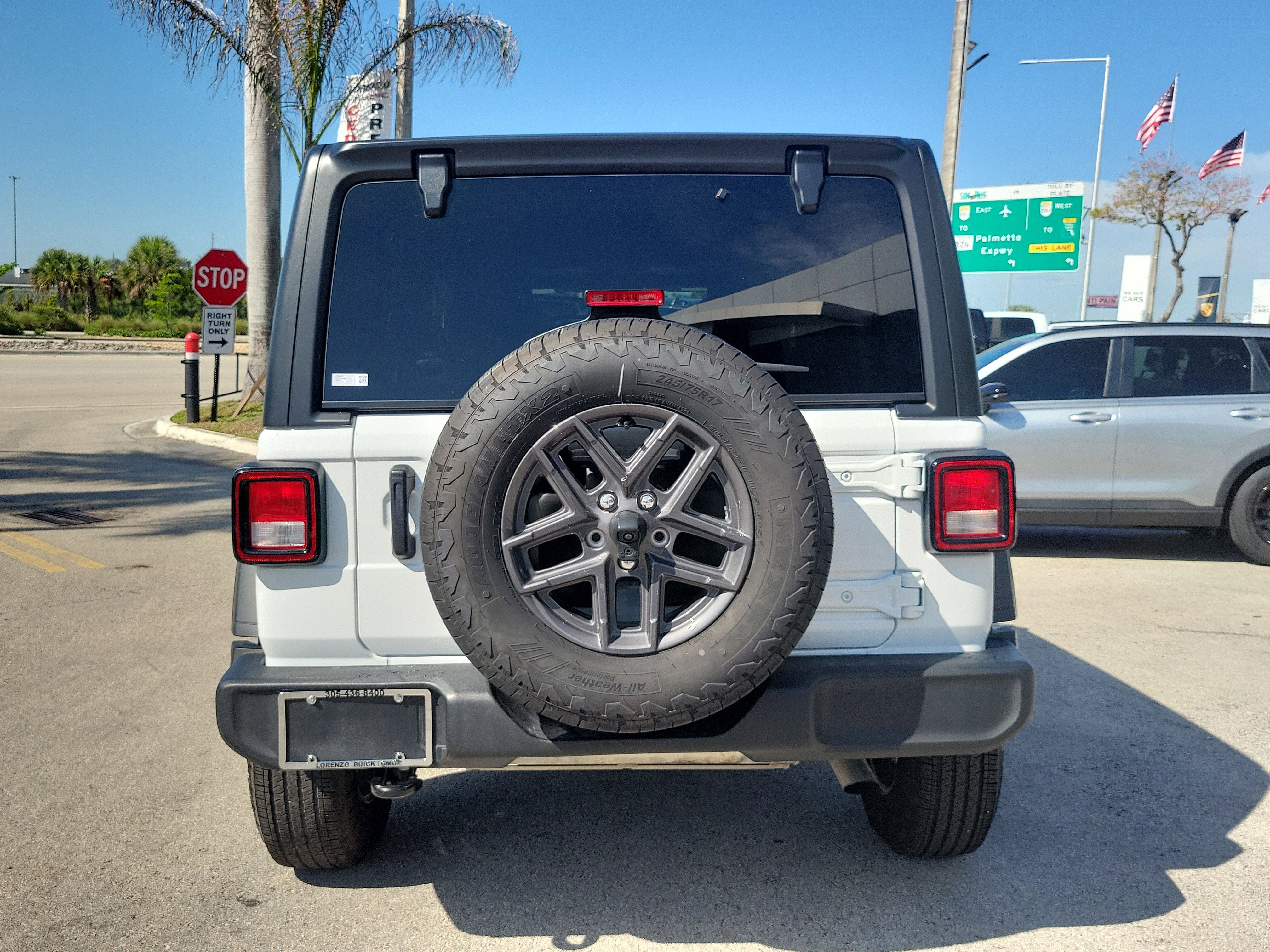 Used 2025 Jeep Wrangler Sport image 6