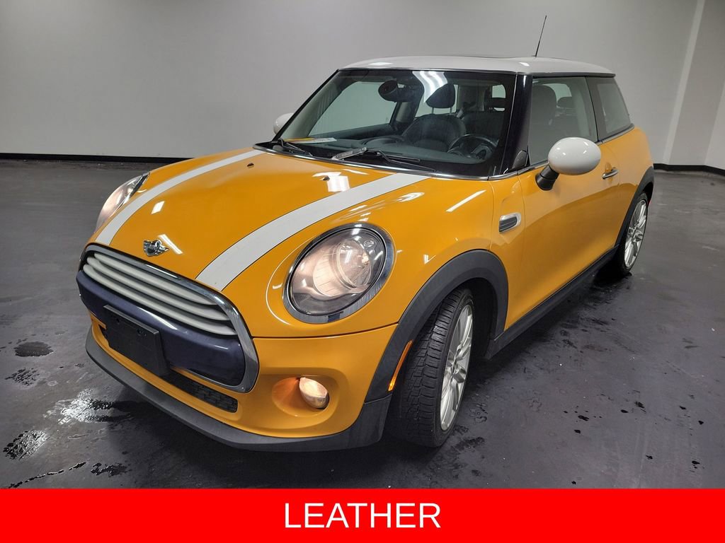 Used 2015 MINI Cooper 2-Door Hardtop image 5