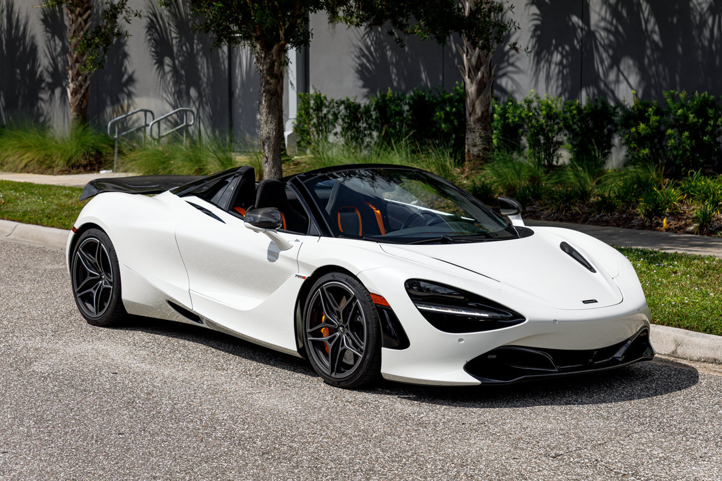 Used 2020 McLaren 720S Performance RWD image 8