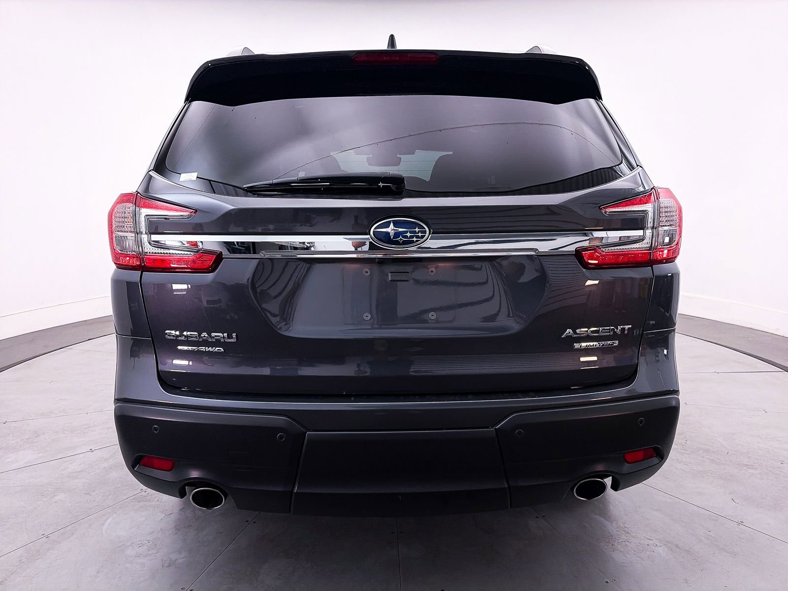 Used 2023 Subaru Ascent Limited image 13