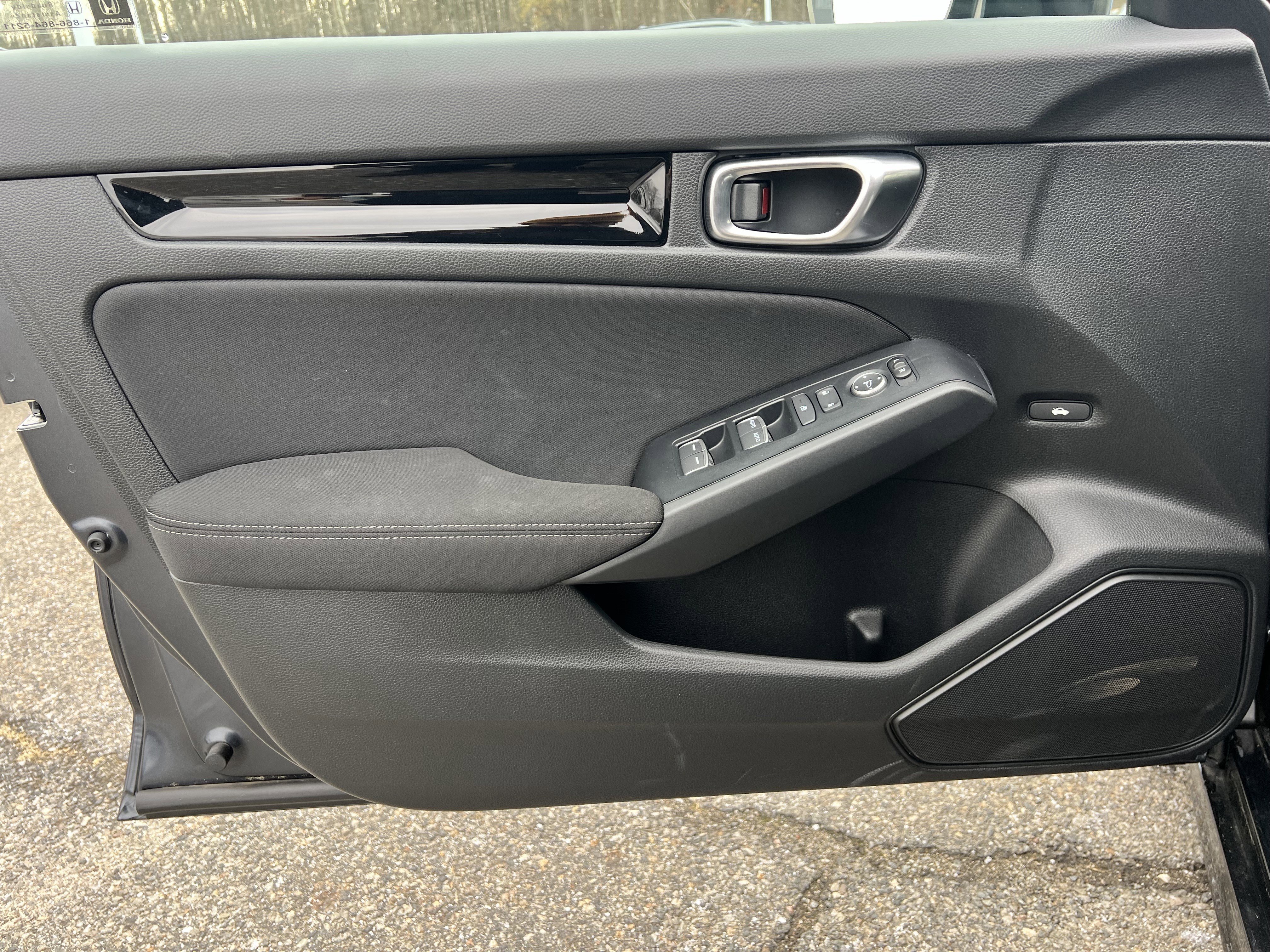 Used 2025 Honda Civic Sport image 12