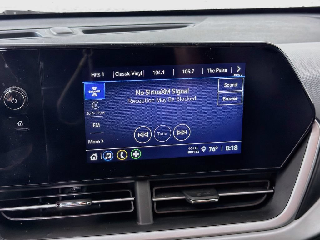 Used 2024 Chevrolet Trax RS FWD image 14