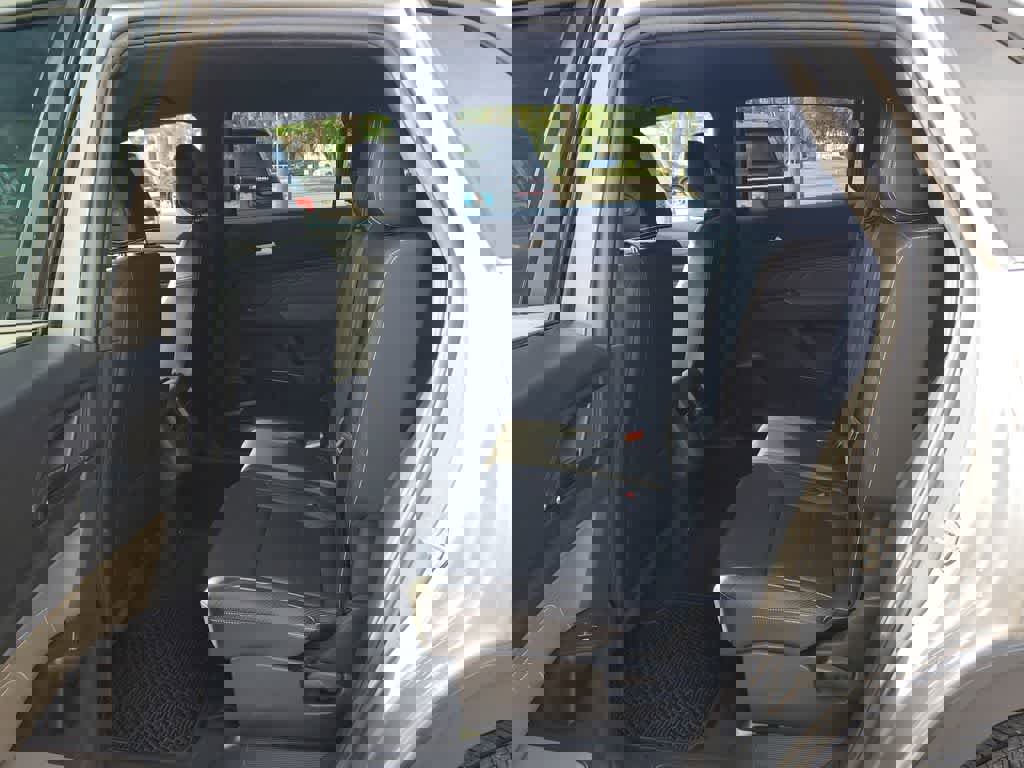 Used 2023 Volkswagen Atlas Cross Sport SE w/ Black Wheel Package image 10