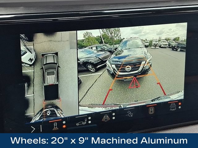 Used 2024 GMC Sierra 1500 AT4 w/ Technology Package AWD/4WD image 13