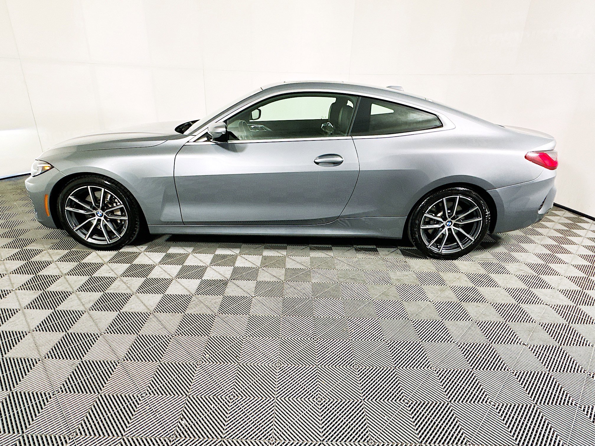 Used 2025 BMW 430i Coupe image 6