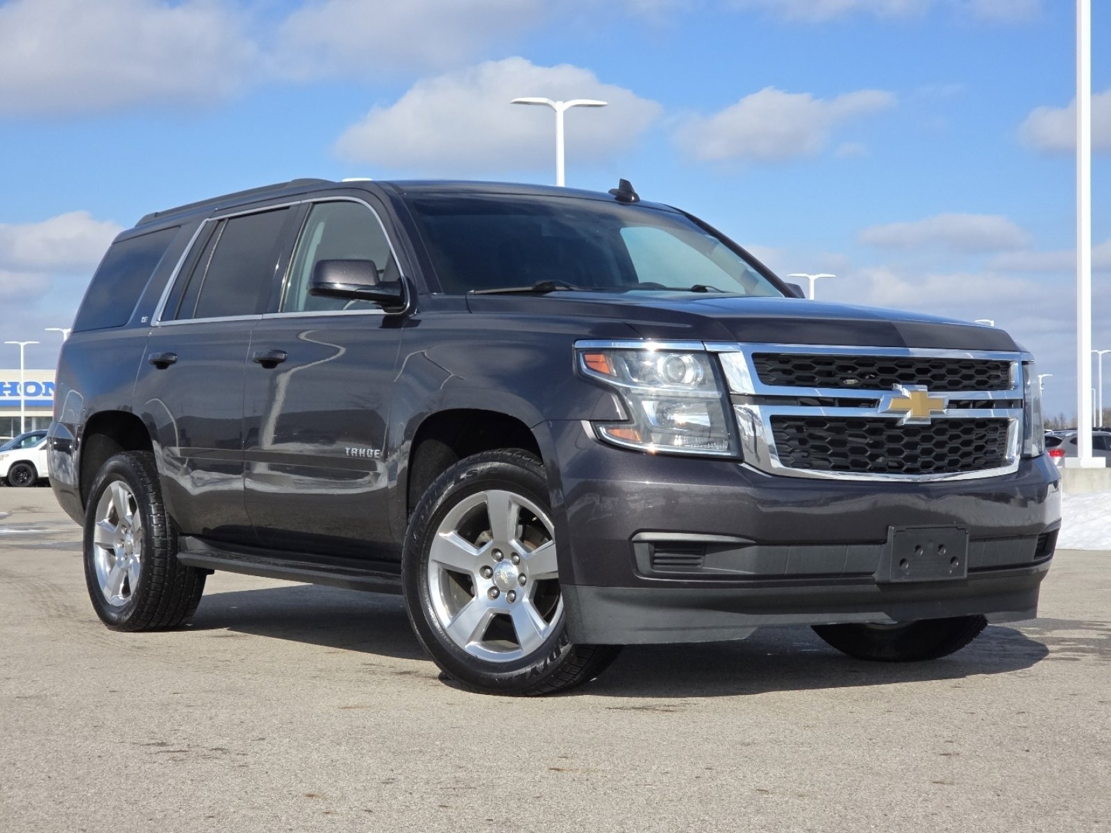 Used 2018 Chevrolet Tahoe LT image 2