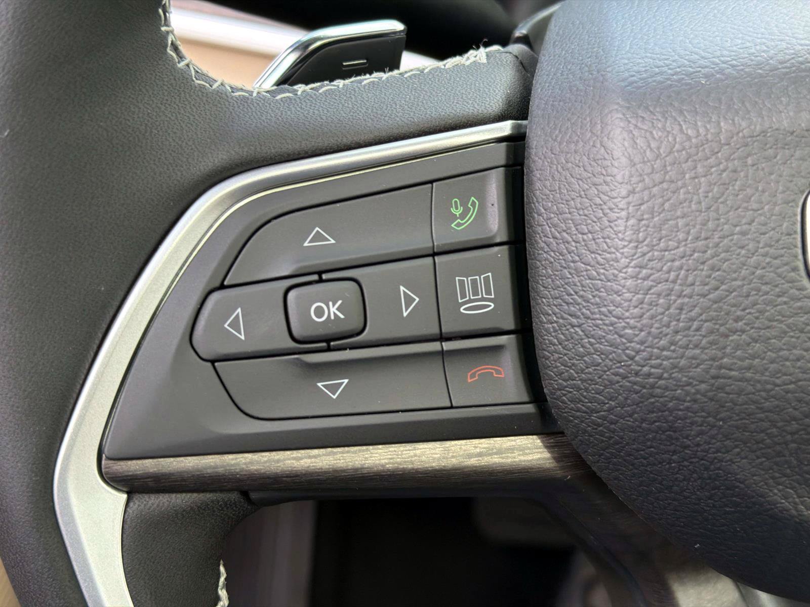 New 2026 Jeep Grand Cherokee Limited AWD/4WD image 15