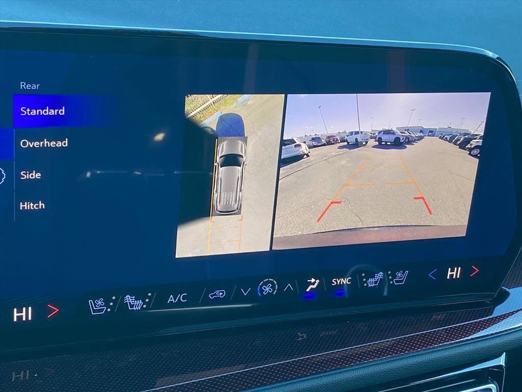 New 2026 Chevrolet Traverse RS image 18