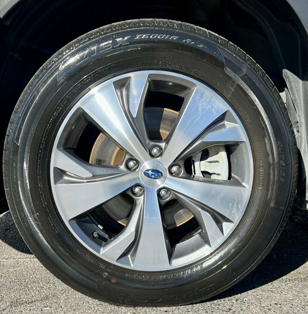 Used 2022 Subaru Ascent Premium w/ Convenience Package AWD/4WD image 30