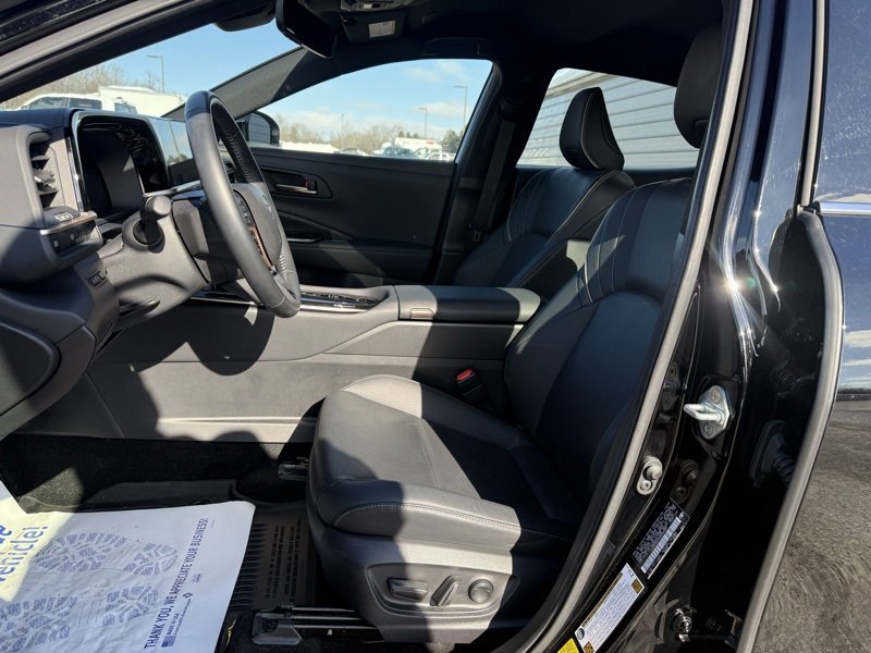 Certified 2025 Toyota Crown XLE image 10