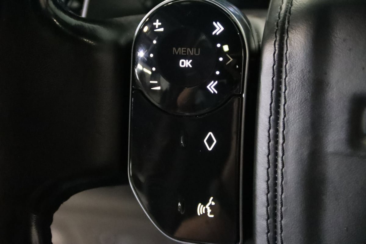 Used 2018 Land Rover Range Rover Supercharged AWD/4WD image 15