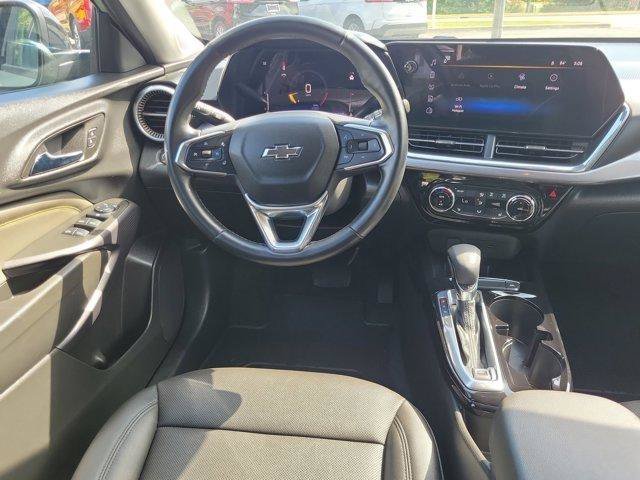 Used 2025 Chevrolet Trax ACTIV w/ Driver Confidence Package FWD image 13