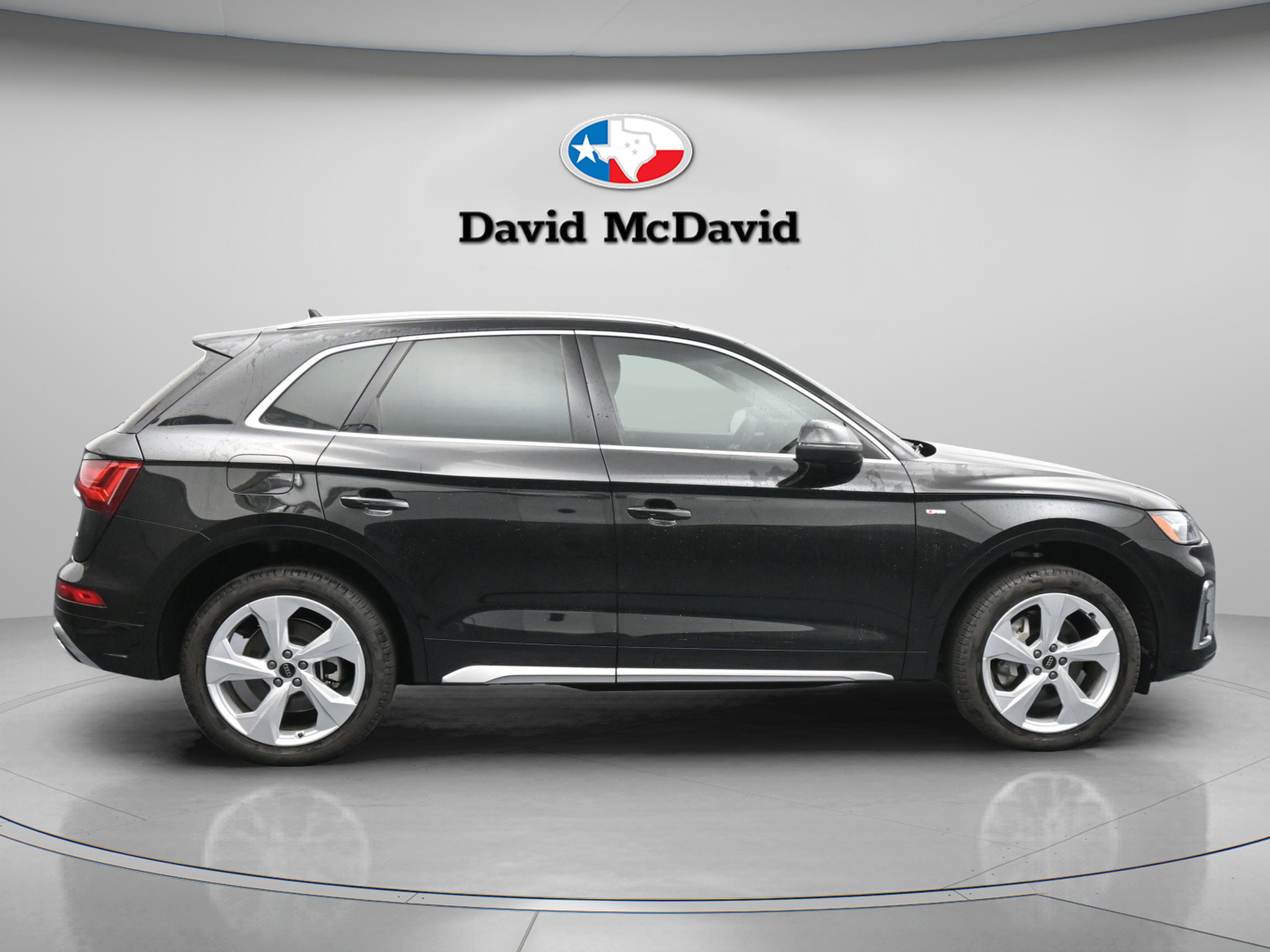 Used 2024 Audi Q5 2.0T Premium Plus w/ Premium Plus Package image 9