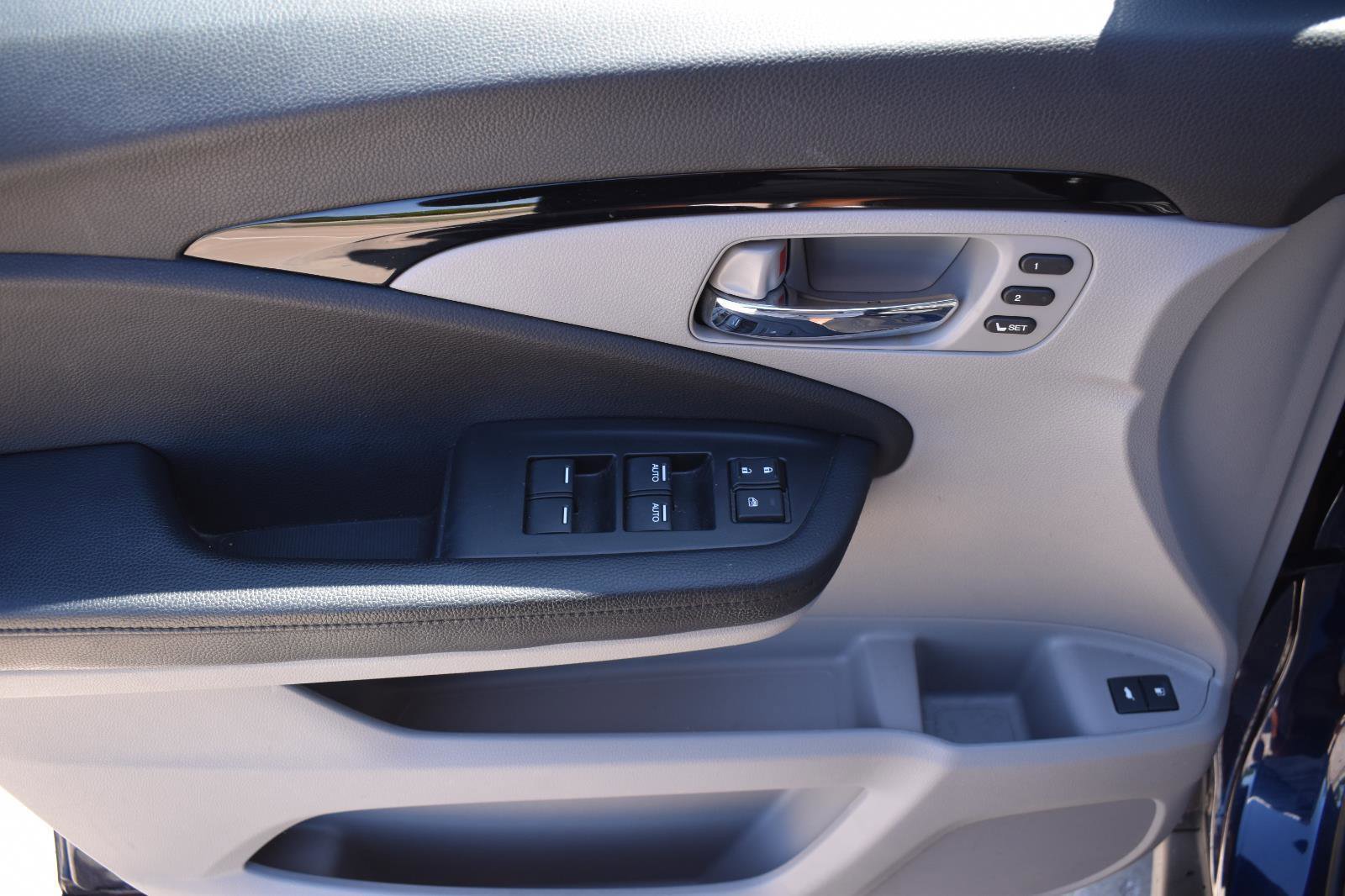 Used 2019 Honda Pilot Touring image 25