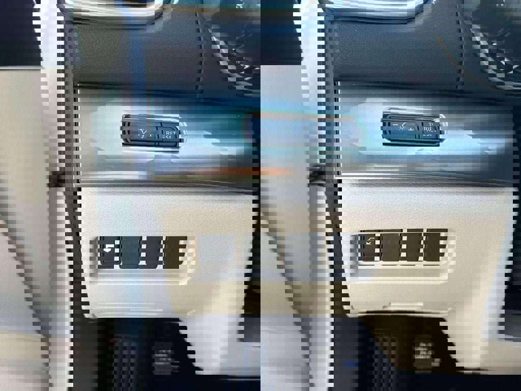 Used 2023 Nissan Maxima SV w/ Floor Mat Group image 20