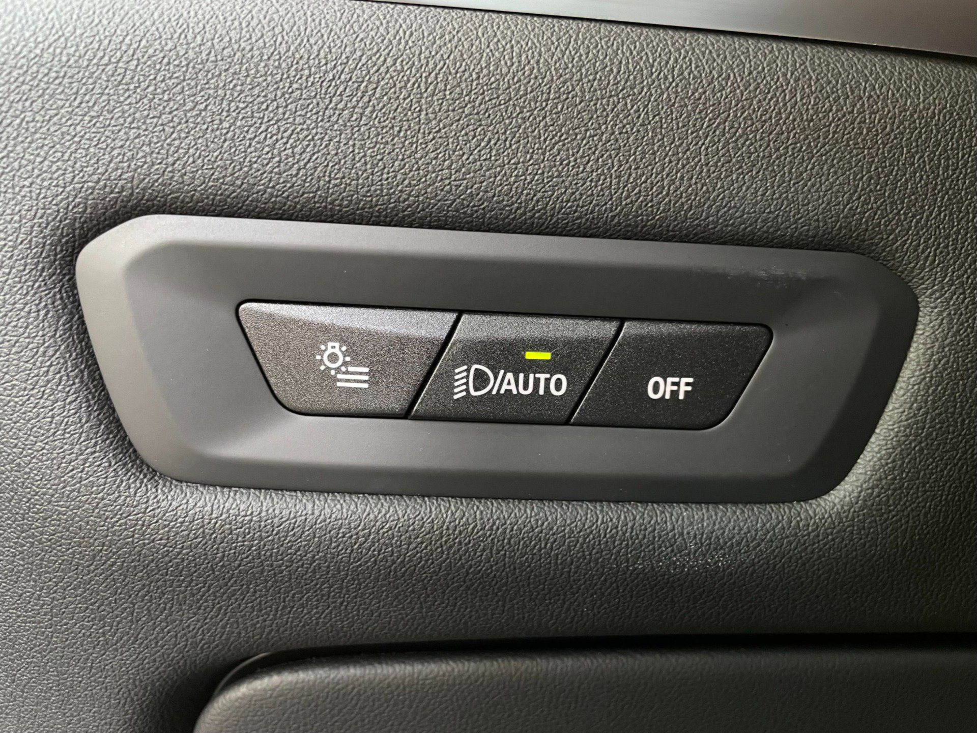 Used 2026 BMW X6 M60i image 33