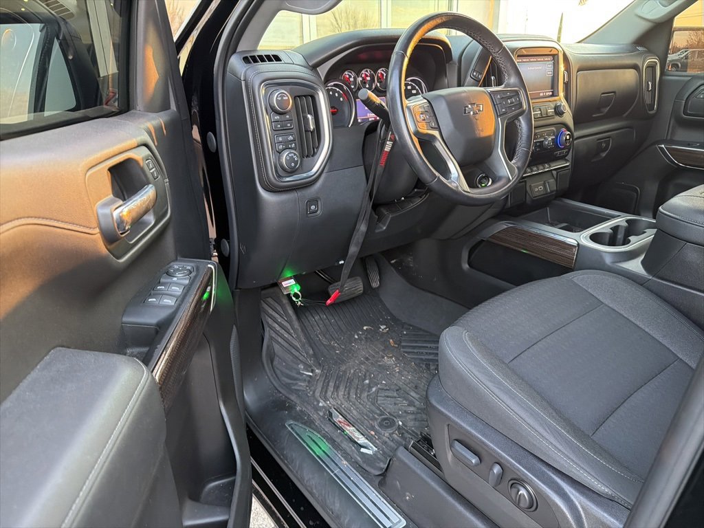 Used 2021 Chevrolet Silverado 1500 LT Trail Boss w/ Bed Protection Package image 8