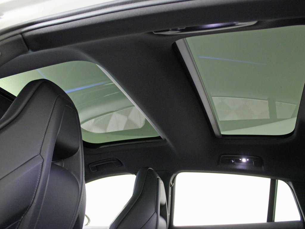 Used 2025 Porsche Panamera 4 image 20