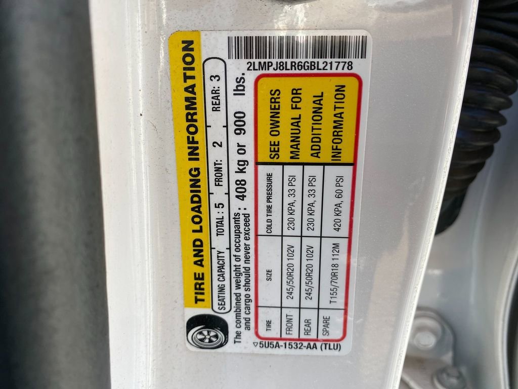 Used 2016 Lincoln MKX Reserve w/ Cargo Utility Package image 32