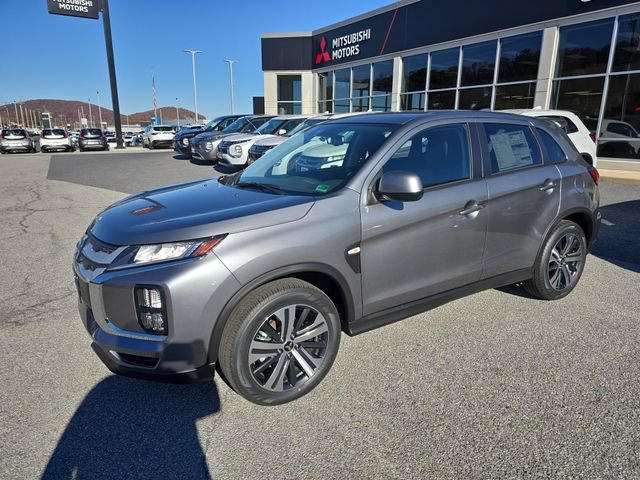 Used 2025 Mitsubishi Outlander Sport ES AWD/4WD image 2