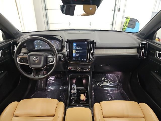 Used 2020 Volvo XC40 T5 Inscription w/ Protection Package AWD/4WD image 31