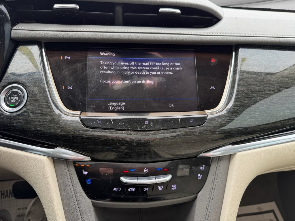 Used 2021 Cadillac XT6 Premium Luxury FWD image 21