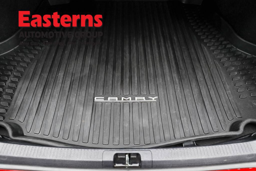 Used 2023 Toyota Camry XLE w/ Navigation Package image 9