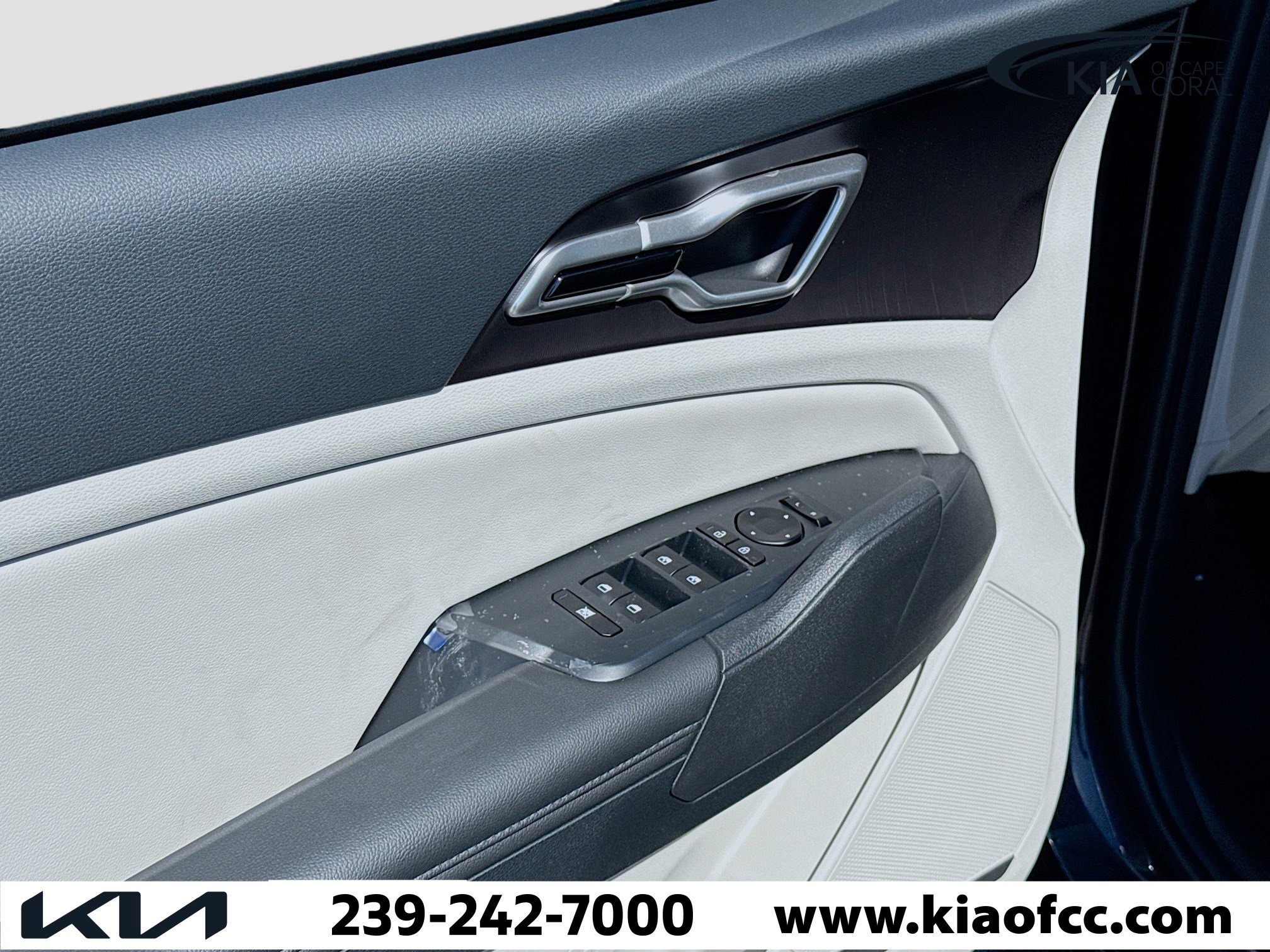 New 2026 Kia Sportage EX image 22