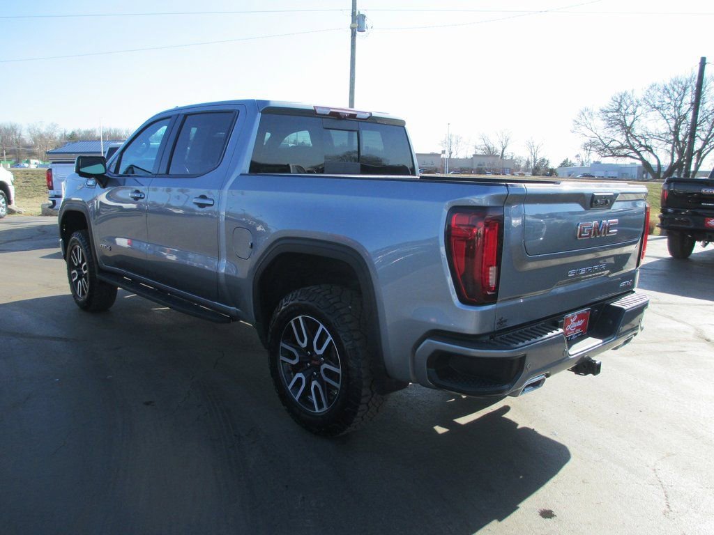 Used 2024 GMC Sierra 1500 AT4 w/ Technology Package image 8