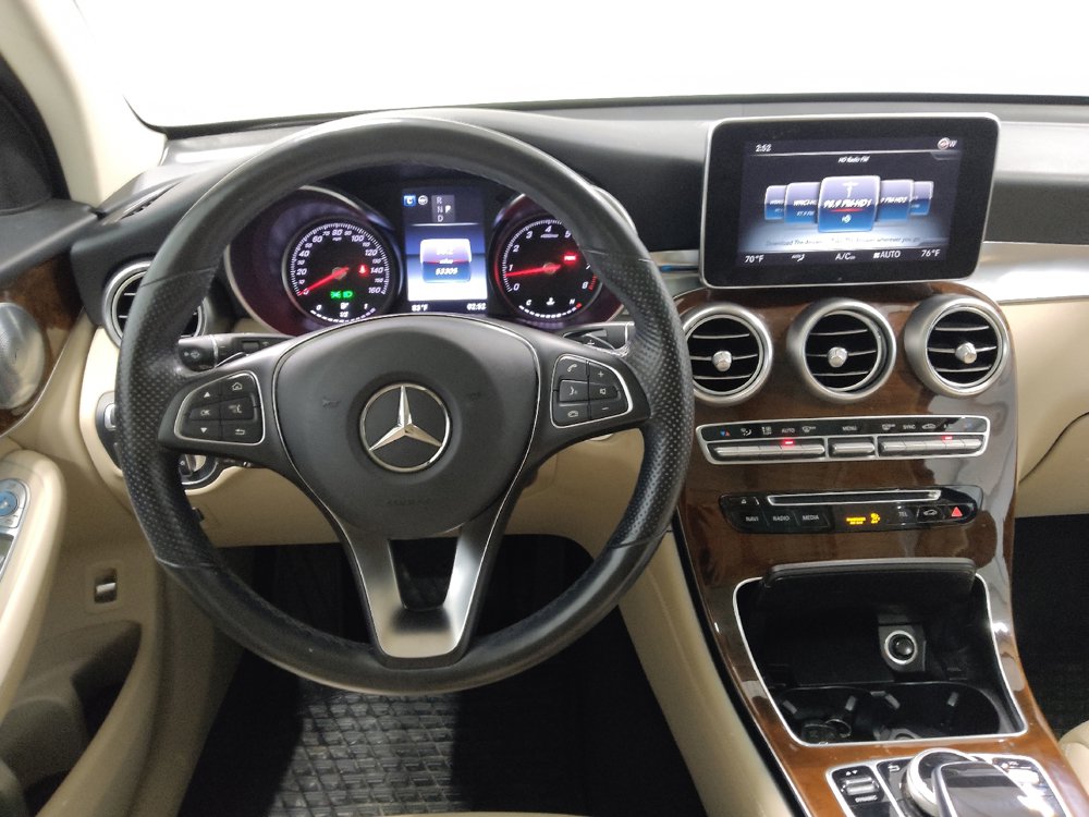 Used 2019 Mercedes-Benz GLC 300 4MATIC w/ Driver Assistance Package image 22