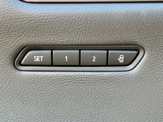 Used 2024 Cadillac XT6 Sport w/ LPO, Onyx Lite Package AWD/4WD image 19