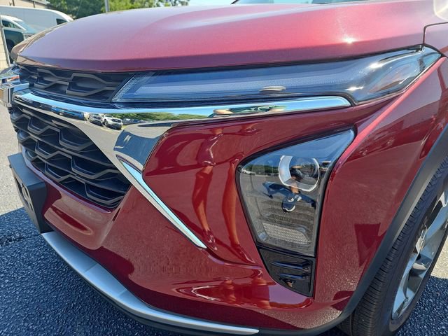 Used 2025 Chevrolet Trax LT w/ LT Convenience Package FWD image 65