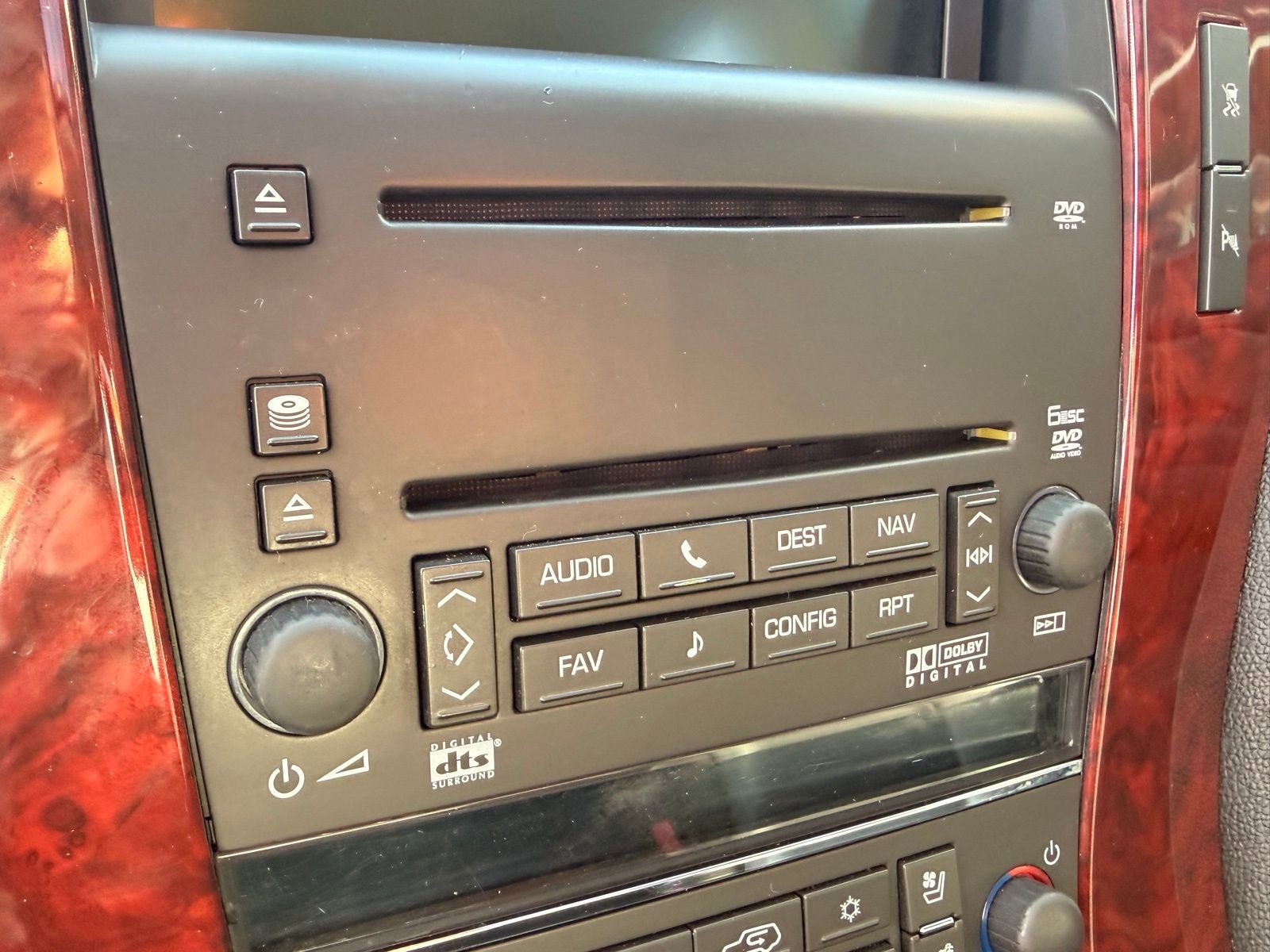 Used 2008 Cadillac Escalade EXT image 23