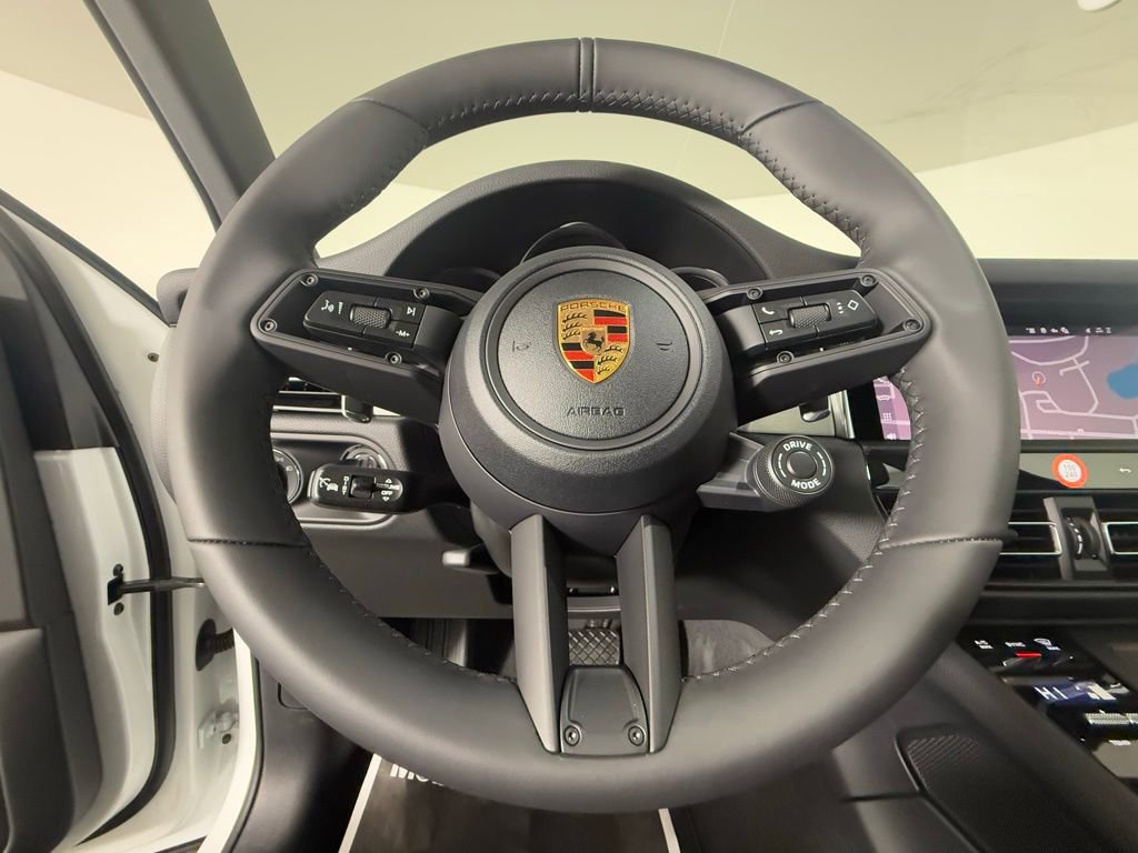 New 2026 Porsche Macan image 37