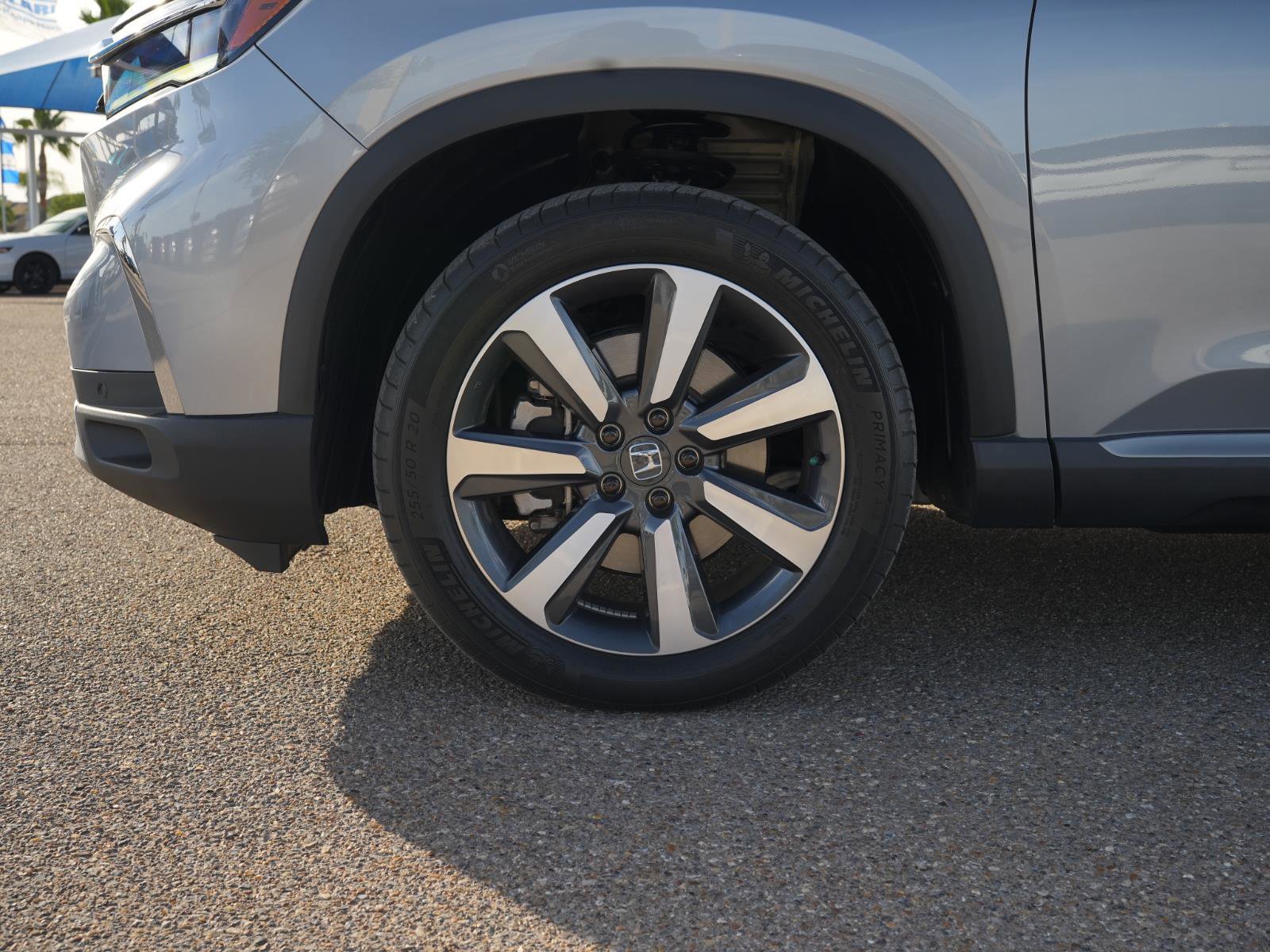 Used 2023 Honda Pilot Touring image 11