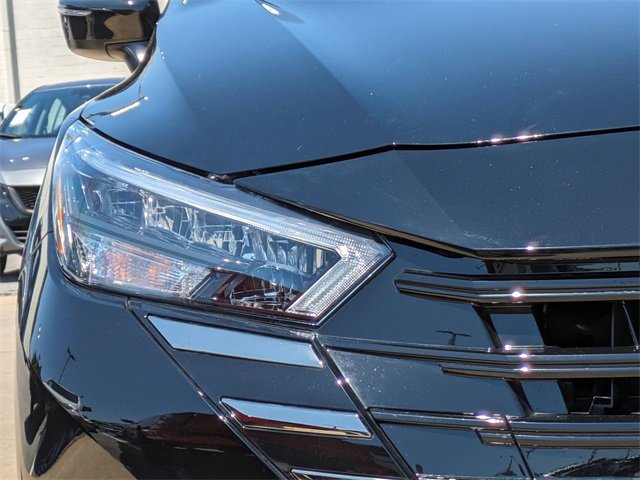 New 2025 Nissan Versa SR w/ Trunk Package image 10