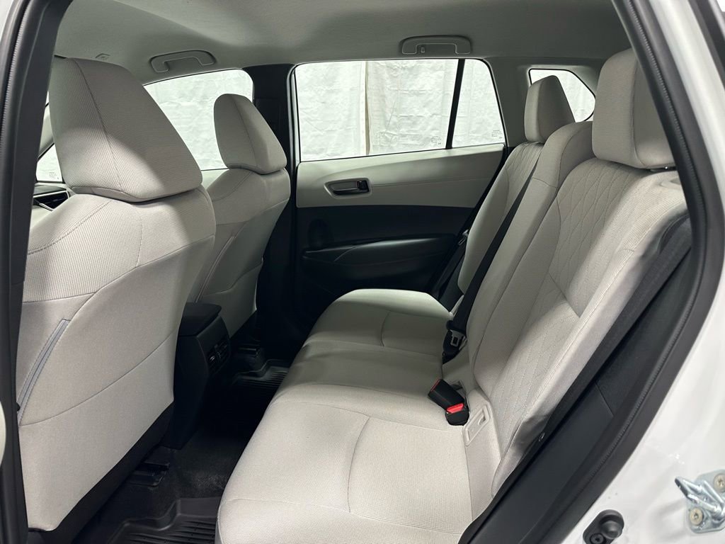 Used 2025 Toyota Corolla Cross L image 45