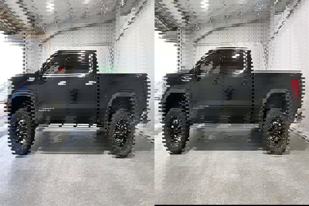 Used 2019 GMC Sierra 1500 SLT image 26