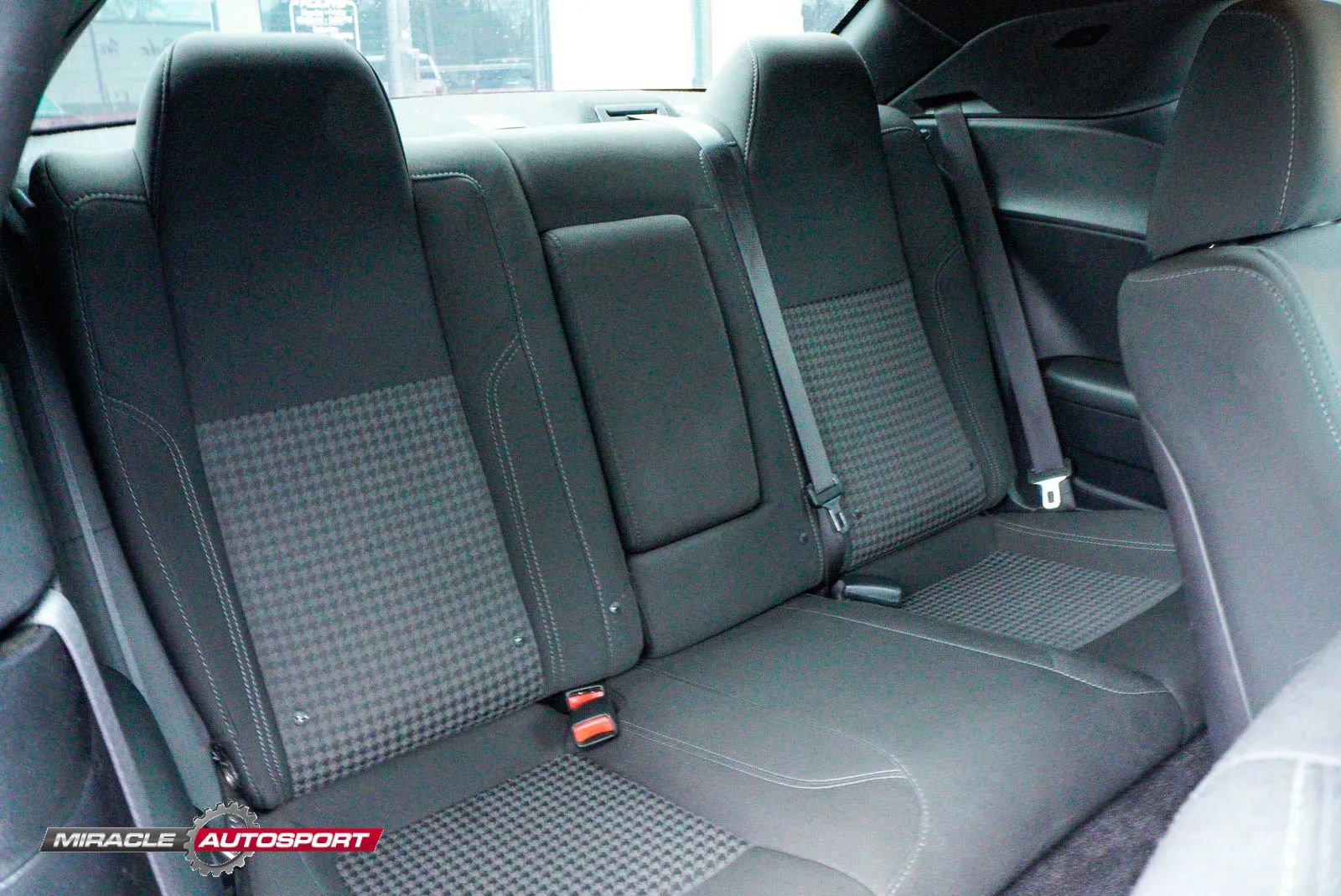 Used 2016 Dodge Challenger R/T w/ Blacktop Package image 31