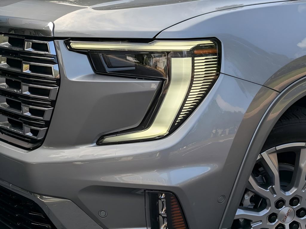 New 2026 GMC Acadia Denali w/ Super Cruise Package image 3