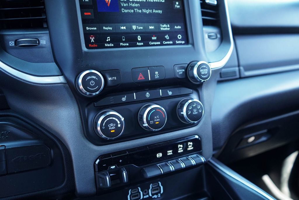 Used 2020 RAM 3500 Big Horn w/ Night Edition image 9
