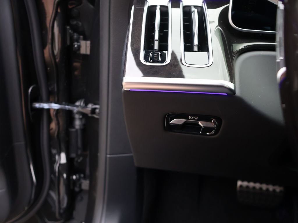 New 2026 Mercedes-Benz S 580 4MATIC Sedan image 36