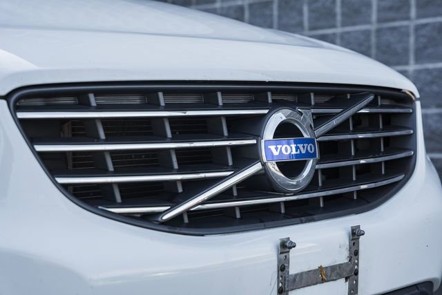 Used 2015 Volvo XC60 T6 w/ Proximity Package image 14