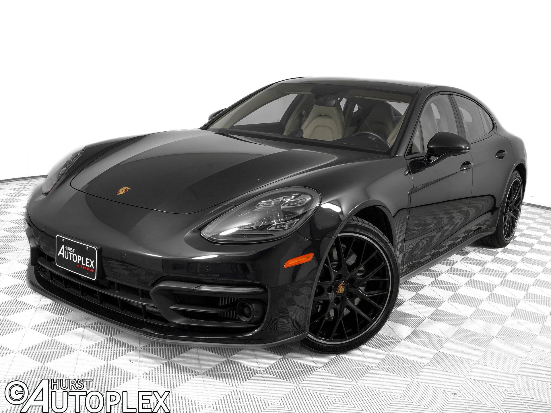Used 2021 Porsche Panamera image 1